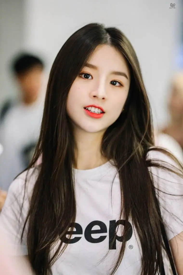 이달의 소녀 희진에게 집중!