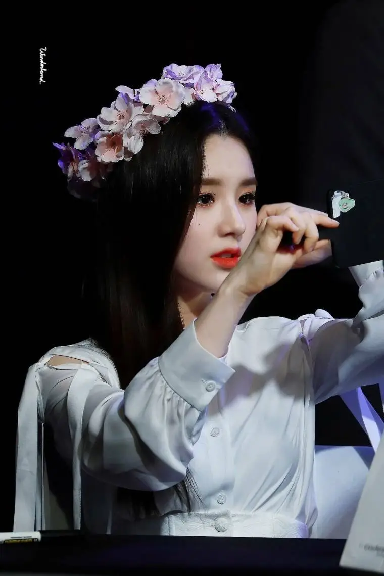 이달의 소녀 희진에게 집중!