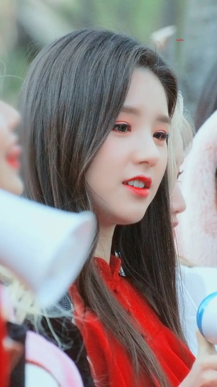 이달의 소녀 희진에게 집중!