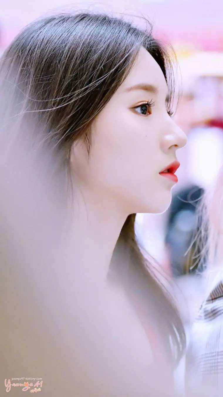 190815 #희진 #HeeJin #LOONA #이달의소녀 인천공항 출국 by yaonge41