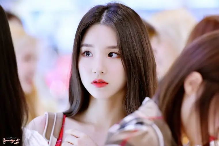 190815 #희진 #HeeJin #LOONA #이달의소녀 인천공항 출국 by yaonge41