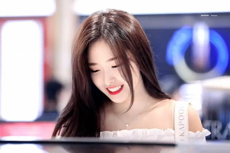 출국길.. #이달의소녀 #올리비아혜.jpg
