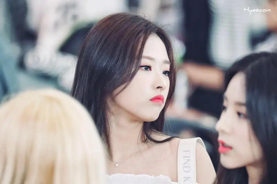 출국길.. #이달의소녀 #올리비아혜.jpg