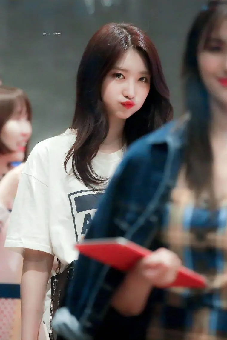 에버글로우 김시현.jpg