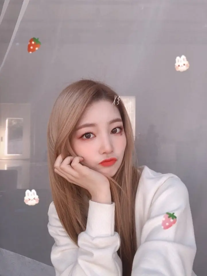 로켓펀치 연희.twitter