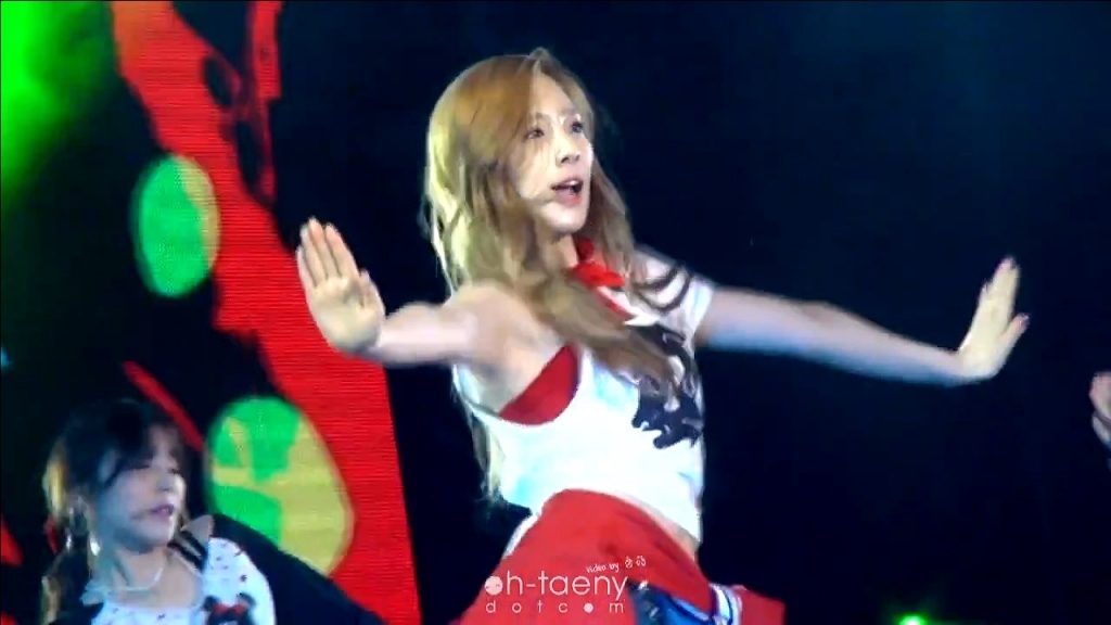 130526 Happy 4 K pop Concert in Taiwan Taeyeon Tiffany Edit by Oh TaeNy